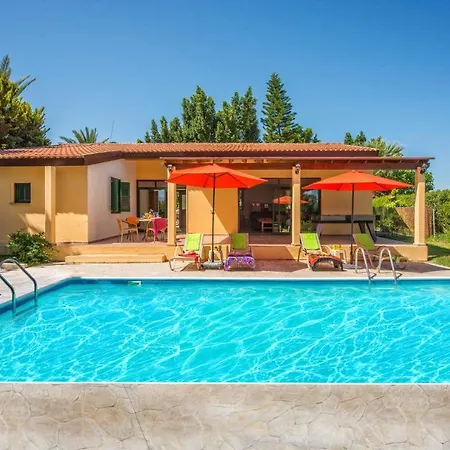 Rosie By וילה Polis