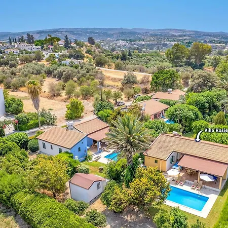 Rosie By וילה Polis